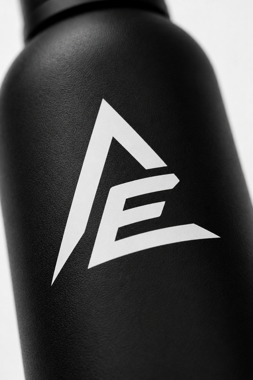 TITAN BOTTLE - BLACK