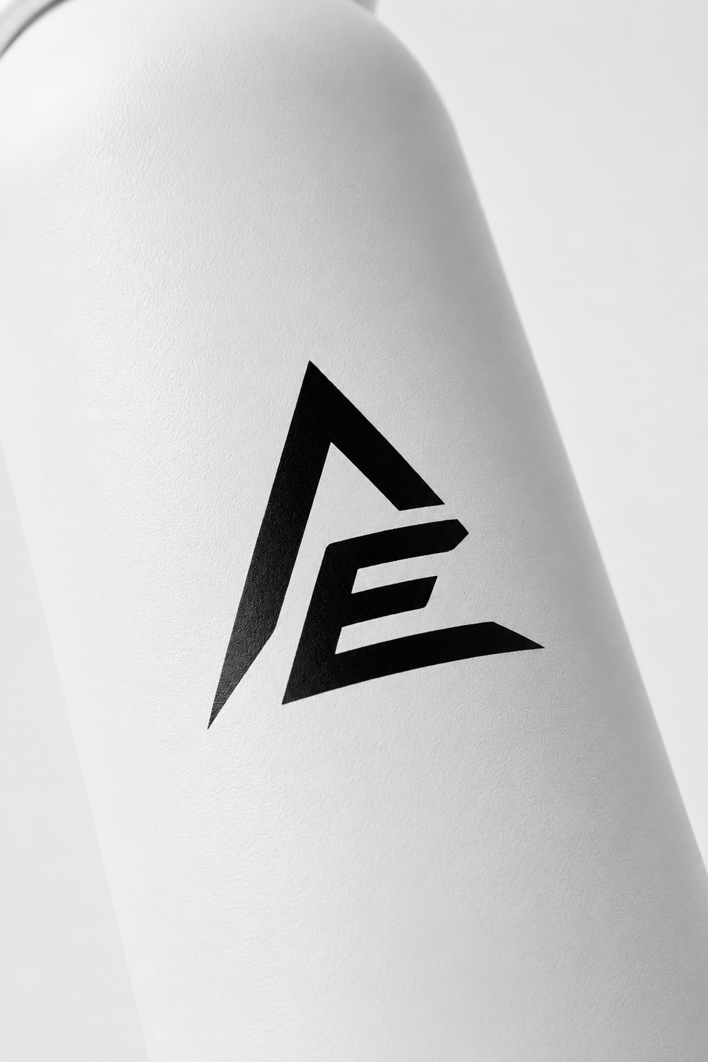 TITAN BOTTLE - WHITE