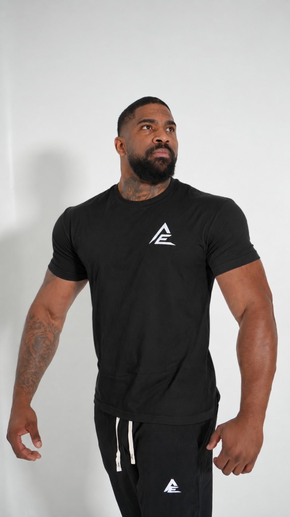 LEGACY OVERSIZED T-SHIRT - BLACK