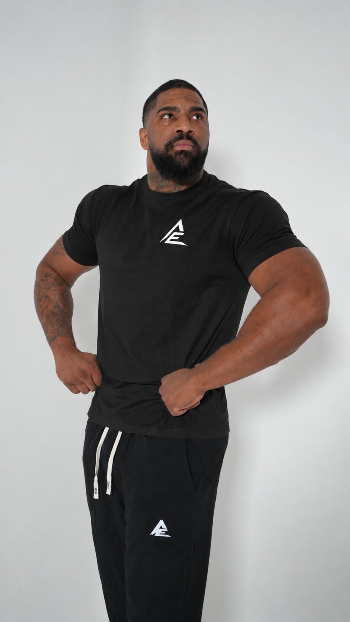 LEGACY OVERSIZED T-SHIRT - BLACK